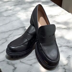 Cole Haan Camea Black Leather Lug Sole Loafers 6.5B Chunky Preppy